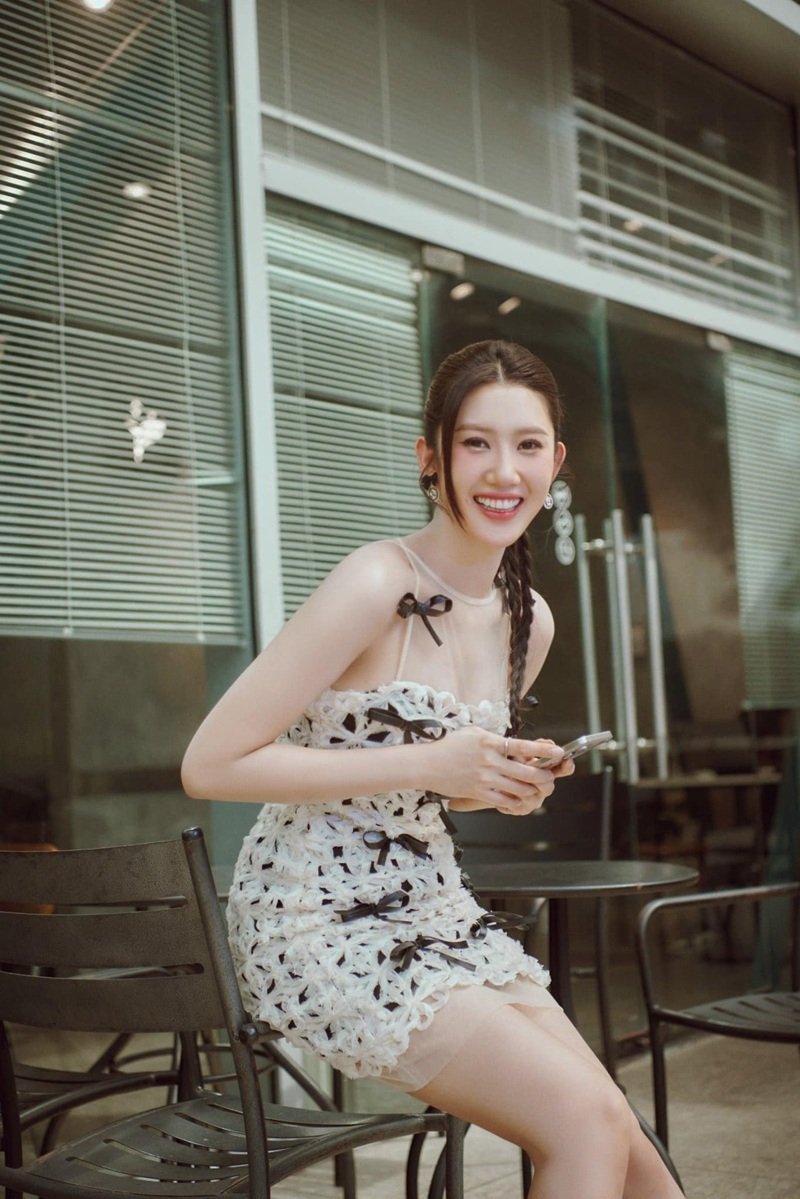 thuý ngân bikini​ 8