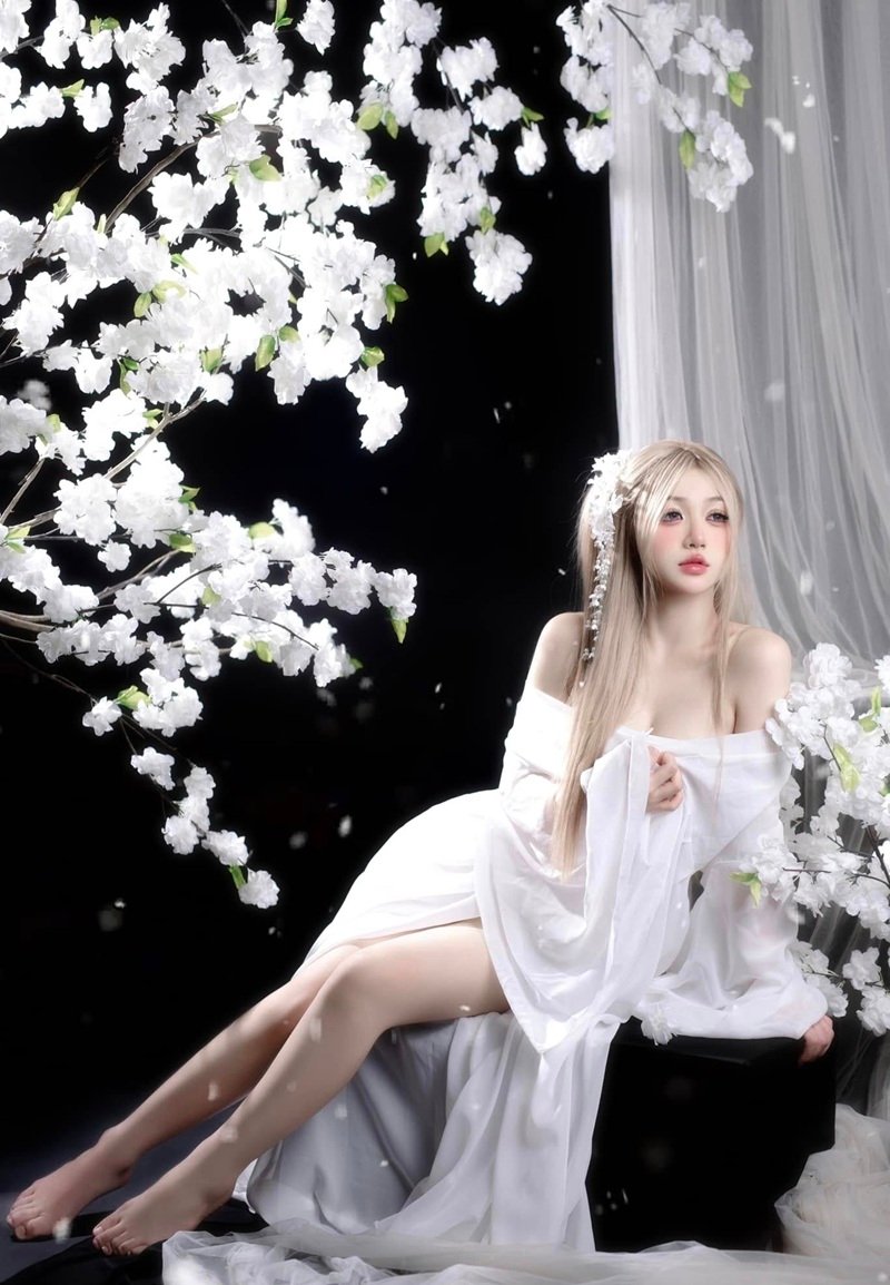 trần hà linh sexy 3