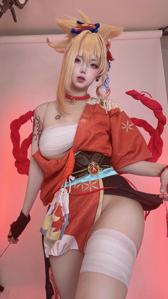 Ảnh sexy anime cosplay với đường cong hấp dẫn tinh tế