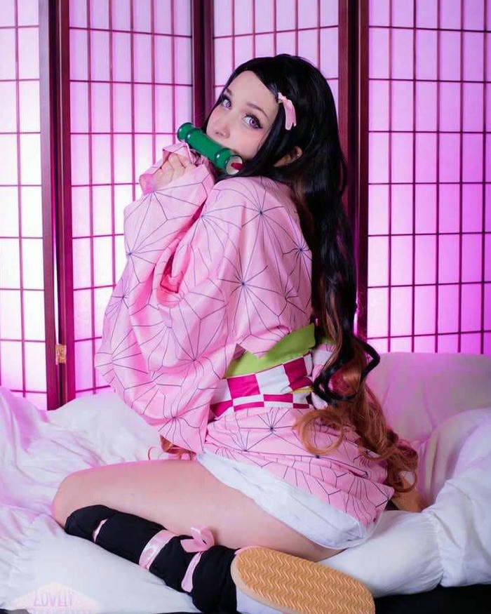 Ảnh sexy cosplay thể hiện vẻ đẹp nổi bật đầy quyến rũ