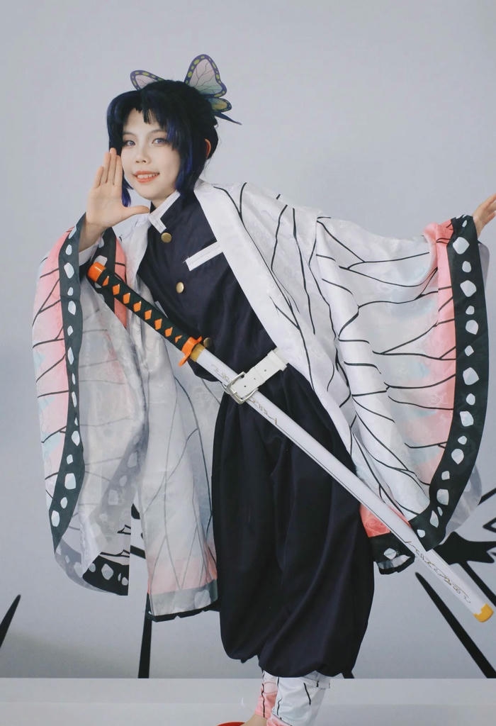 Cosplay Shinobu duyên dáng thanh lịch tinh tế