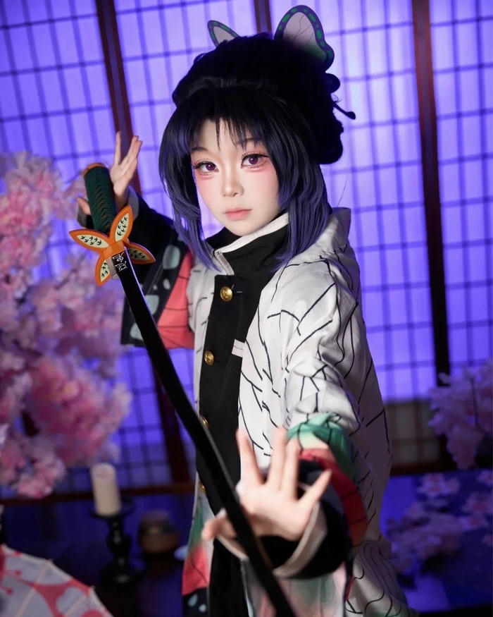 Cosplay Shinobu lung linh quyến rũ cao cấp