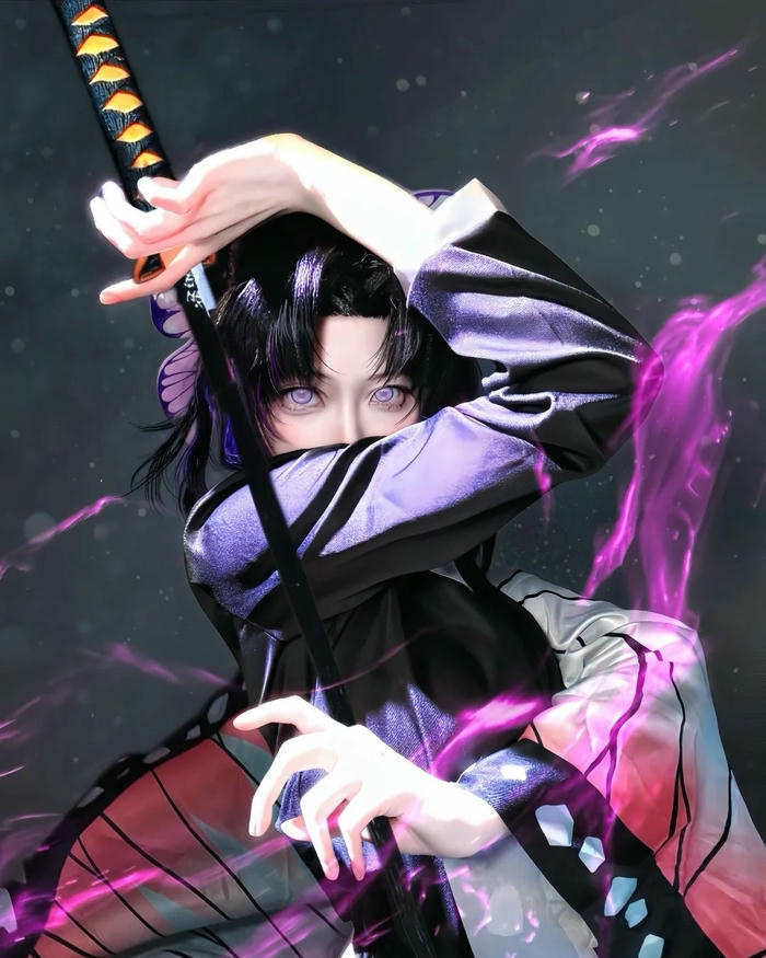 Cosplay của Shinobu gợi cảm hoàn mỹ ấn tượng