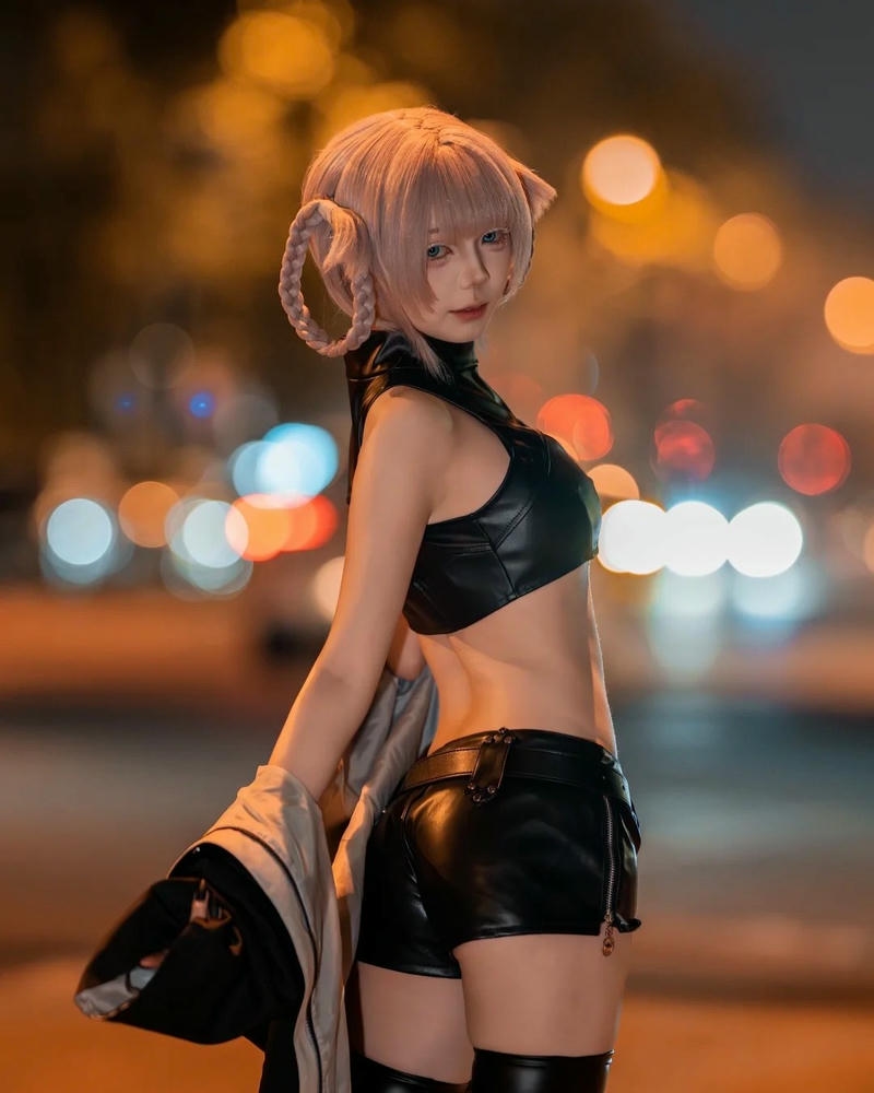 Ecchi cosplay chân thực nổi bật hài hòa sáng tạo