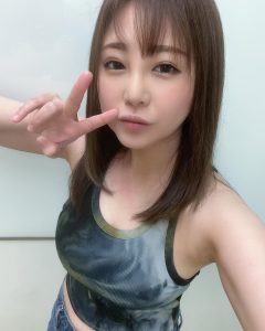 Minori Hatsune là ai? Khám phá hành trình nghệ thuật đa tài của cô