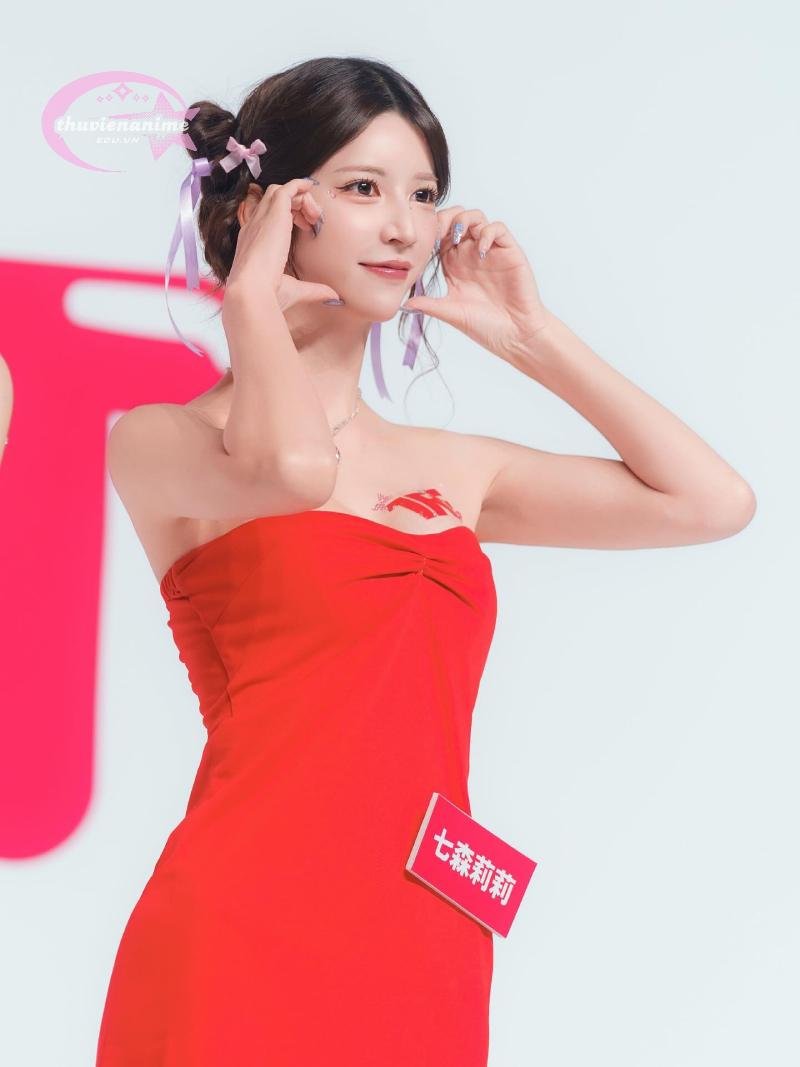 Nanatsumori Riri là Ai 2