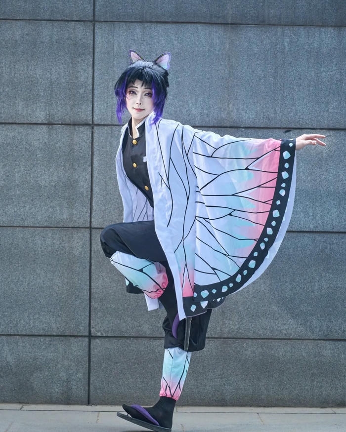Shinobu cosplay rực rỡ nổi bật sáng tạo