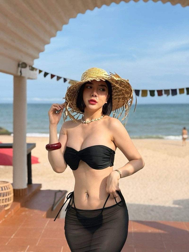 ảnh gái xinh khoe vú​ 28