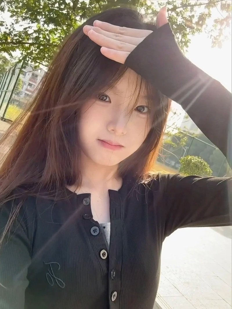 gái xinh 18 tuổi 2