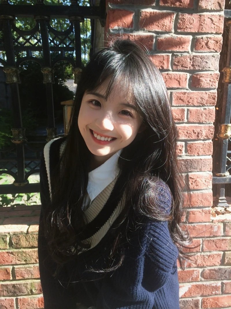 gái xinh 18 tuổi 30