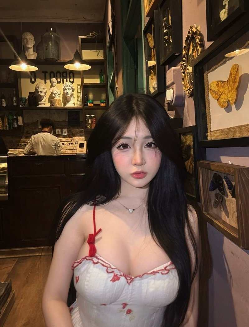 gái xinh ngực to 25