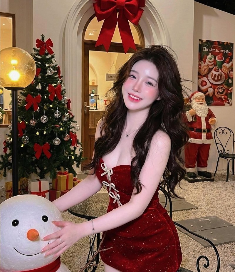 Nàng da trắng ngực to đầy đặn ảnh gái xinh vếu to