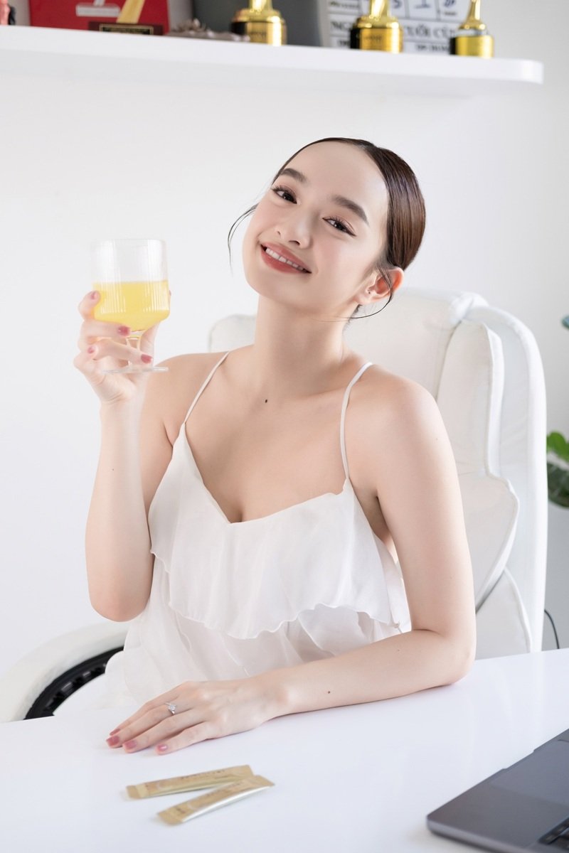 thần thái rạng rỡ trong kaity nguyễn bikini đầy sức sống