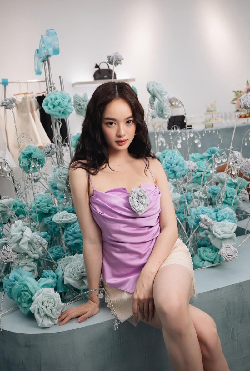 tạo hình tươi trẻ đầy cuốn hút với kaity nguyễn bikini