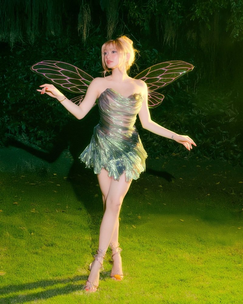 kaity nguyễn mặc bikini khoe dáng đáng yêu