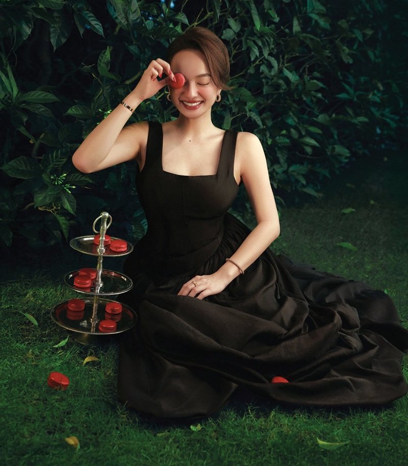 ảnh kaity nguyễn bikini ngoài biển rạng rỡ