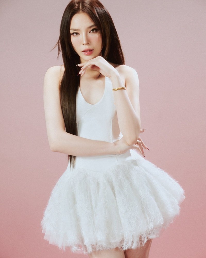 ảnh kỳ duyên mặc bikini khoe dáng đẹp