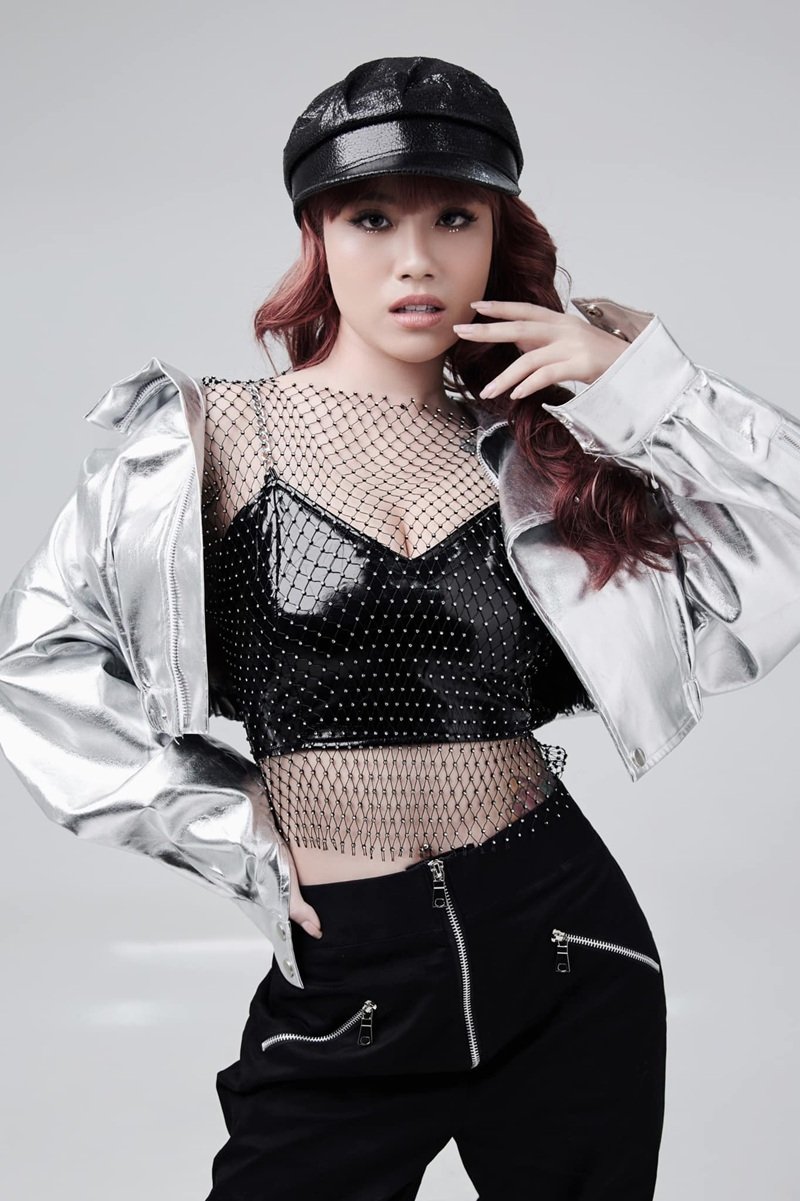 Linh Miu bikini gợi cảm khoe vếu to - Ảnh Linh Miu Bikini