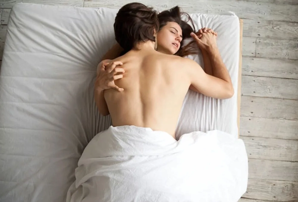 Lút cán có sướng hay không?