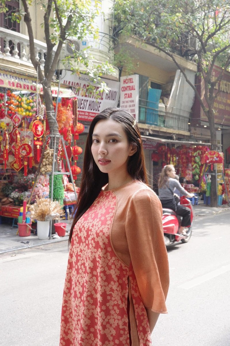 nguyễn thúc thùy tiên bikini hot trend