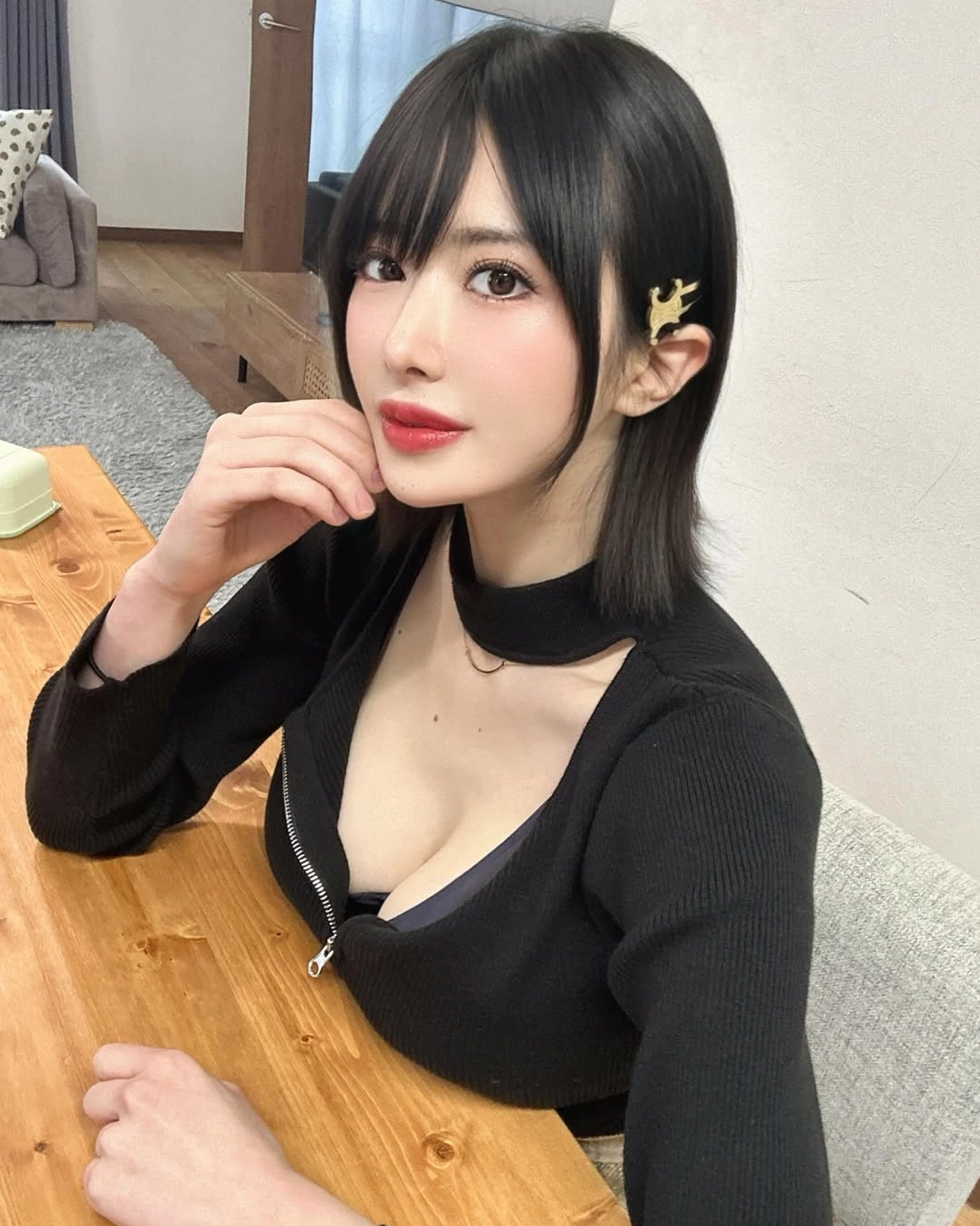 Nữ thần Honoka Tsuji 