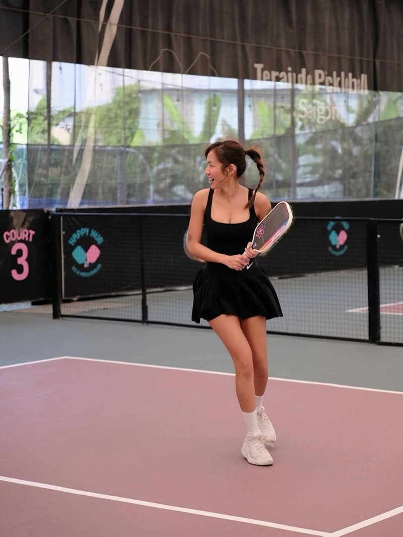 ảnh cuốn hút phương ly bikini