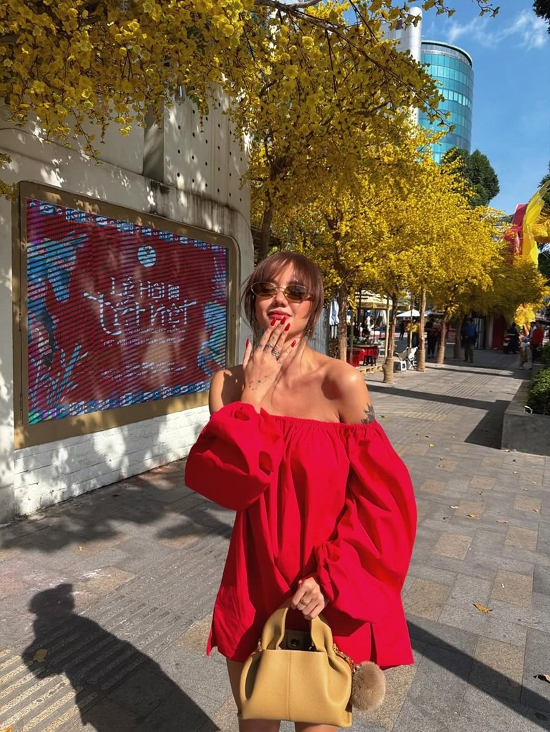 phương ly bikini phong cách mới lạ