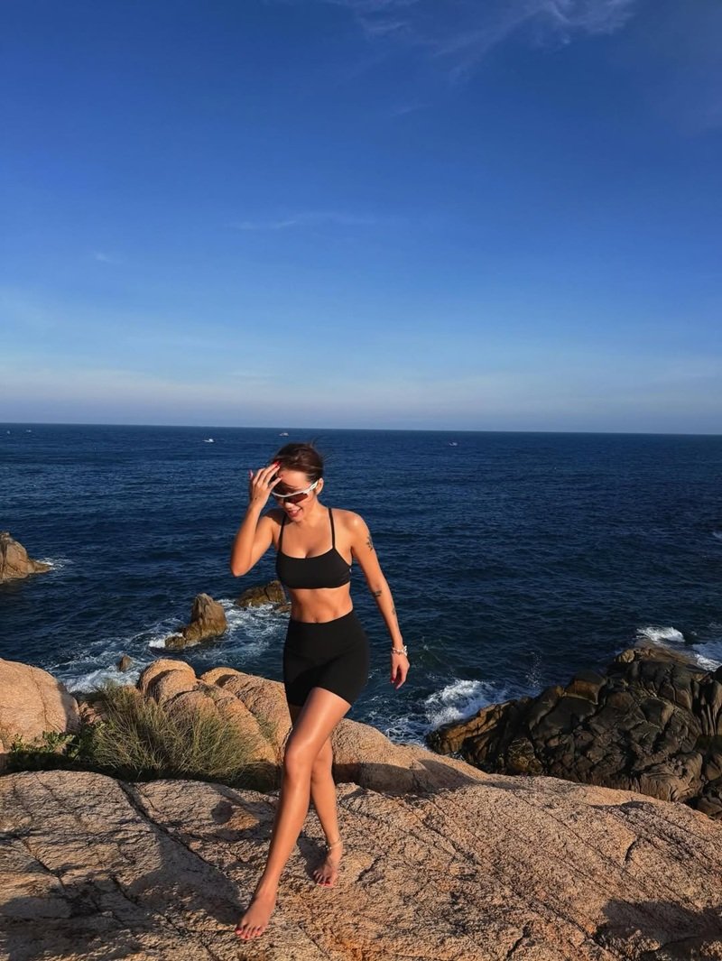 phương ly bikini vẻ đẹp rạng rỡ