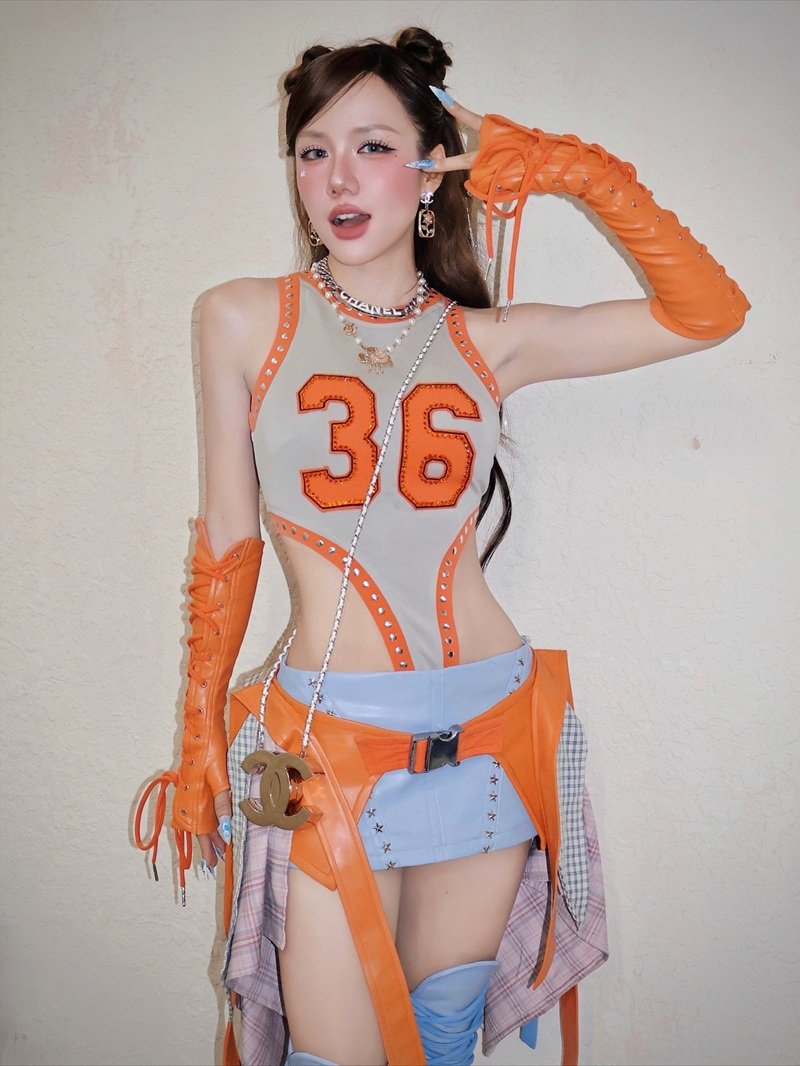 phương ly bikini phong cách trẻ trung