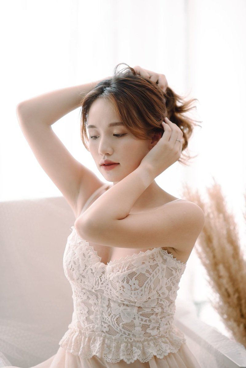 thị nhung mặc bikini 2