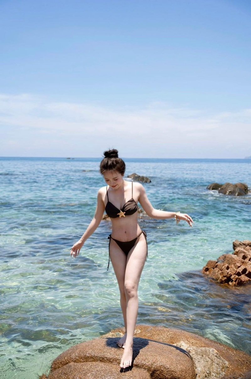 thị nhung mặc bikini 20