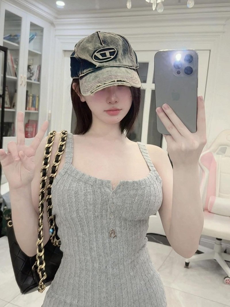 trần huyền châu sexy​​ 31