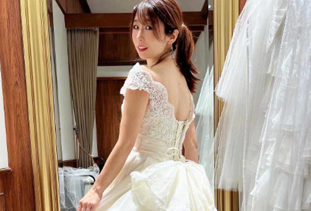 Từ nữ thần nóng bỏng đến người vợ đảm đang