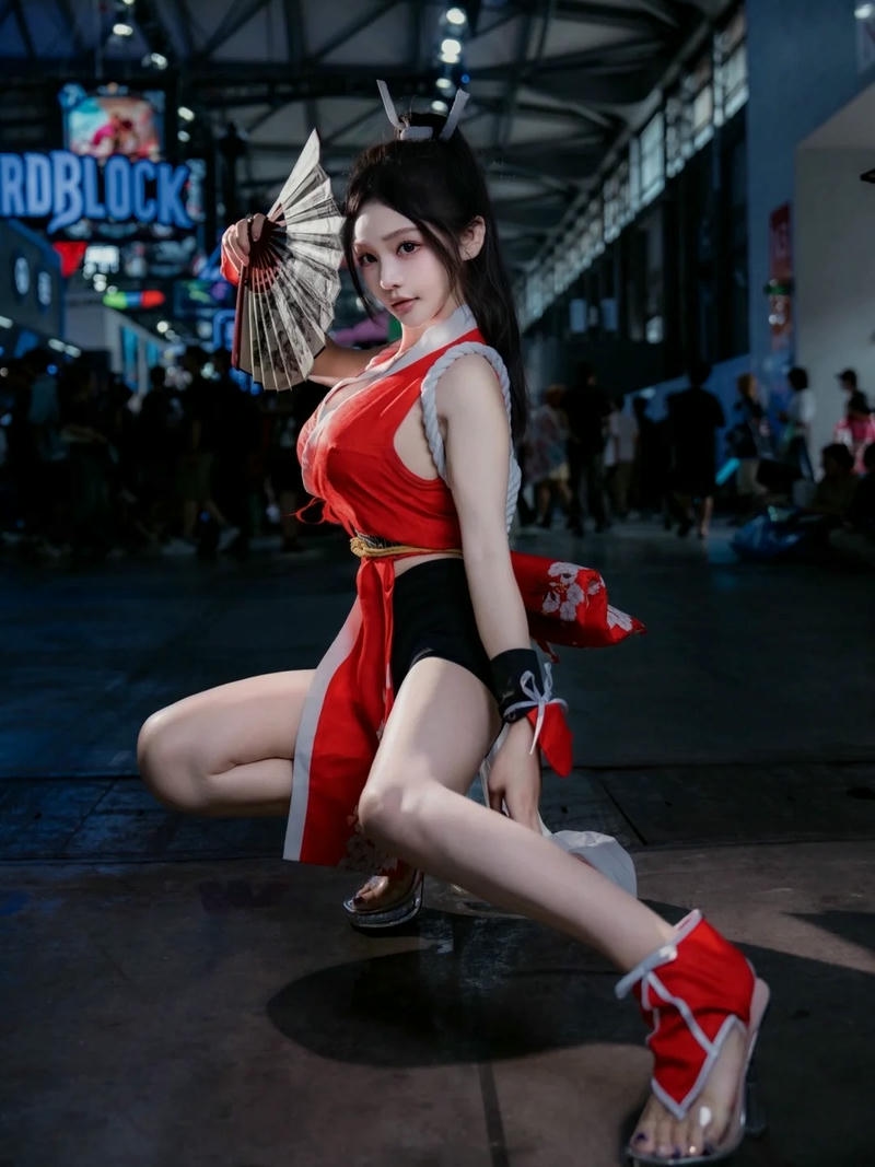 Ảnh Mai Shiranui hóa thân với tạo hình quyến rũ