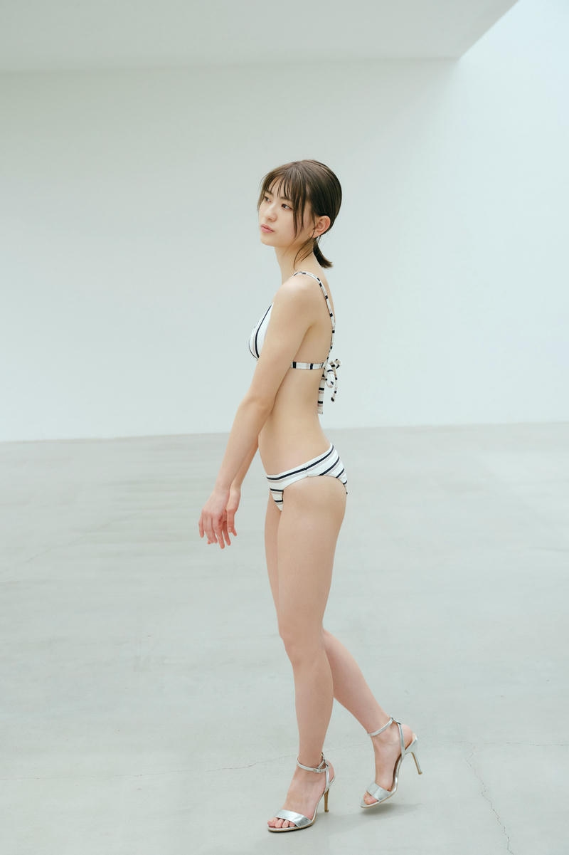 Gái Nhật Bikini vẻ ngoài tươi tắn nổi bật