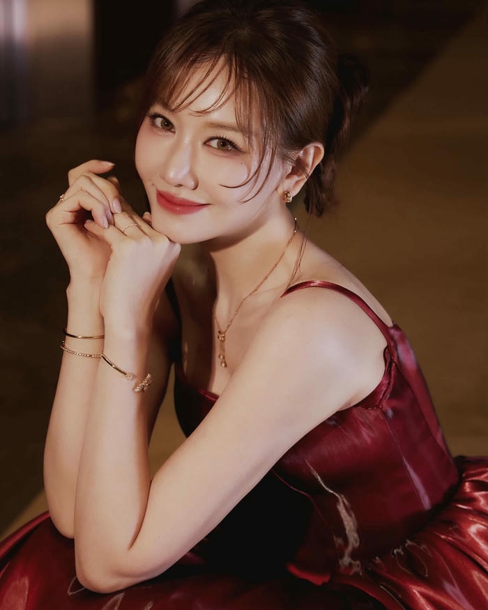 Hari Won Bikini với vẻ ngoài nữ tính cuốn hút