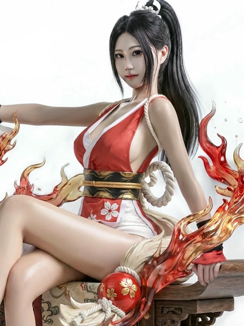 Hình ảnh Mai Shiranui trong trang phục cosplay nổi bật
