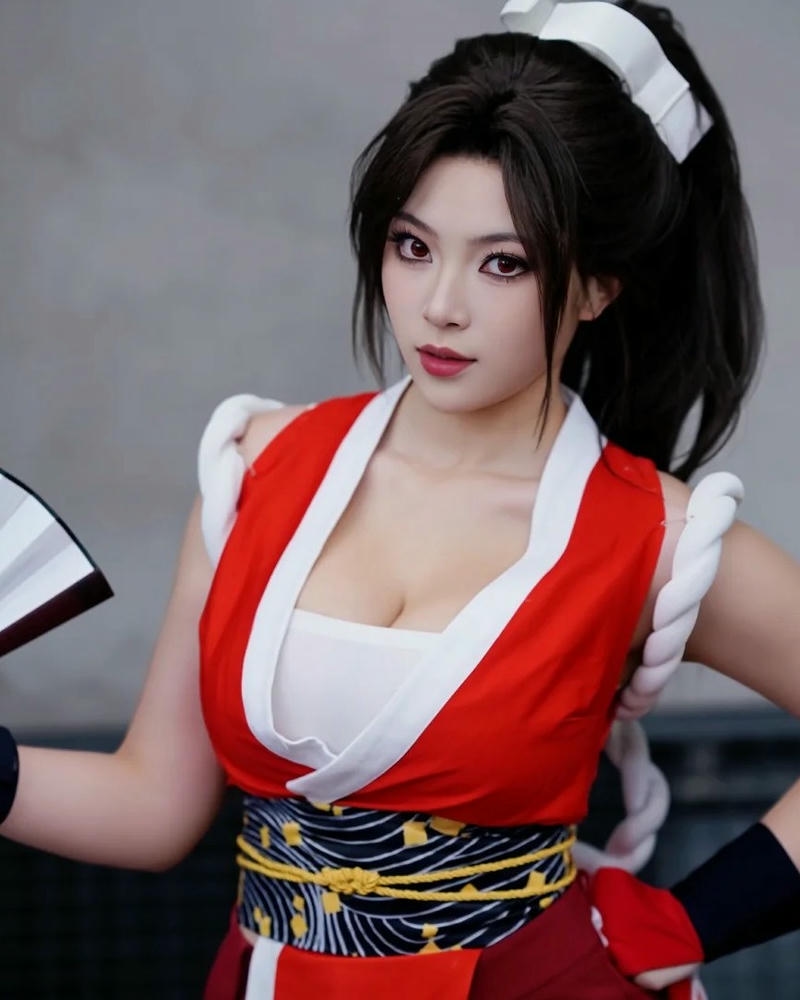 Mai Shiranui Cosplay có diện mạo nữ tính tinh tế
