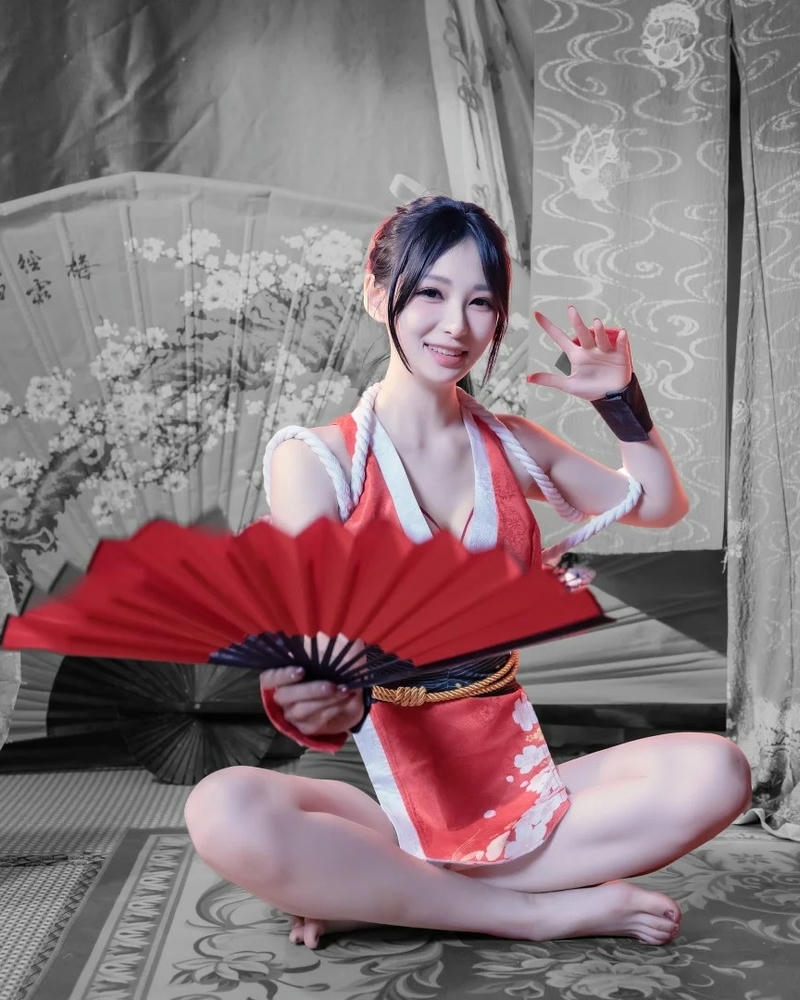 Mai Shiranui Cosplay có nét đẹp quyến rũ tinh tế