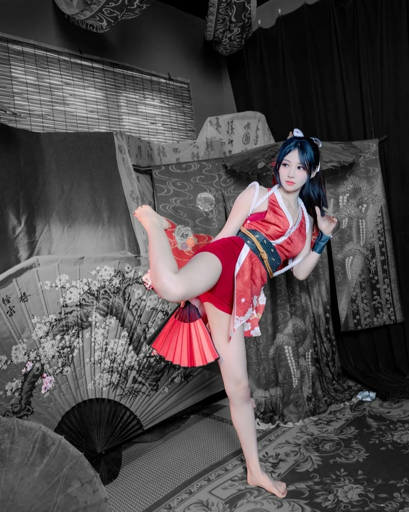Mai Shiranui Cosplay mang vẻ ngoài thanh tú hài hòa