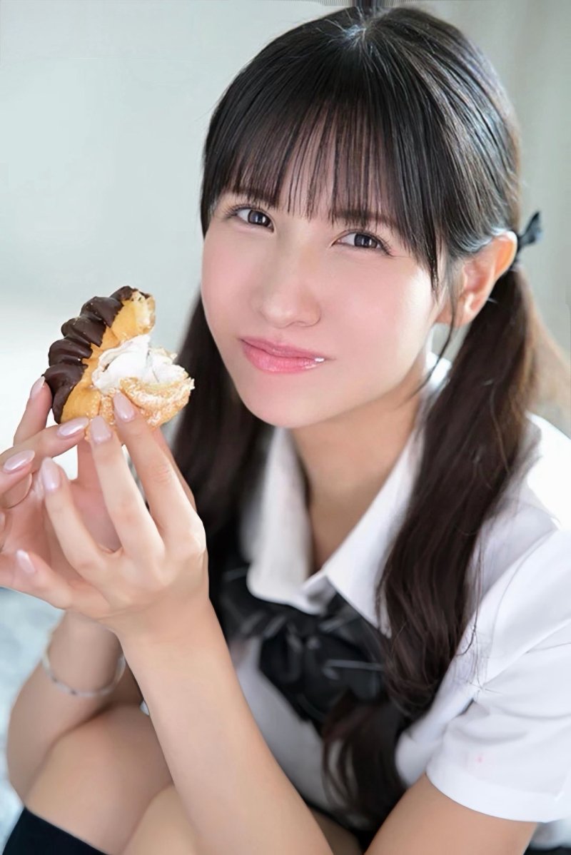 Momo Sakura Là Ai 4