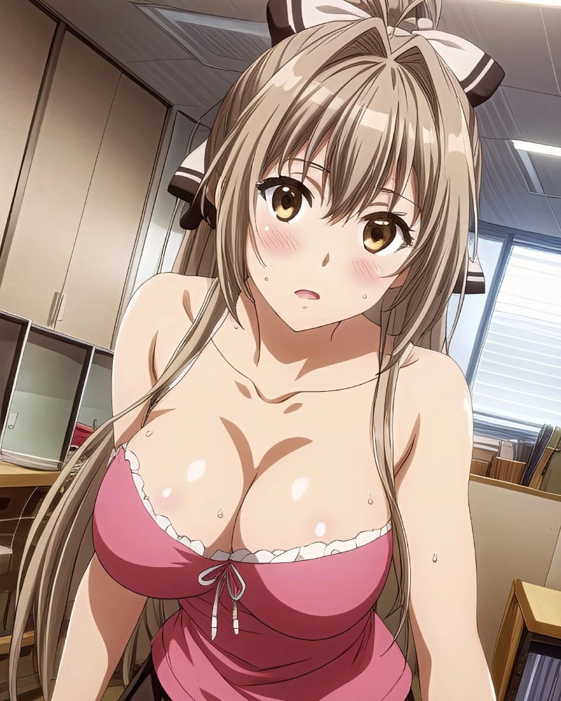 Ảnh gái anime to tròn nhìn camera đầy quyến rũ