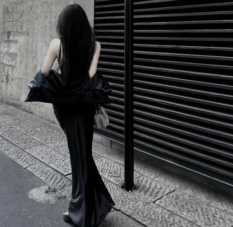 Hình girl phố đầy cá tính