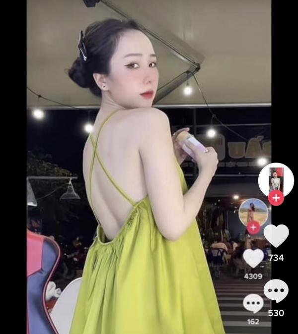 Ball và Mẹ Trân là ai