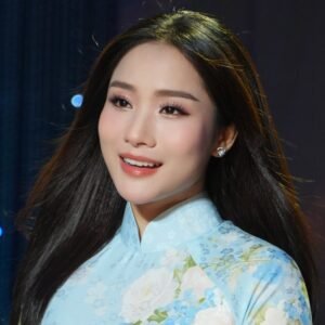 Khám Phá Tiểu Sử Ca Sĩ Hồ Phương Liên: Ngọc Nữ Bolero Vươn Tầm Thế Hệ