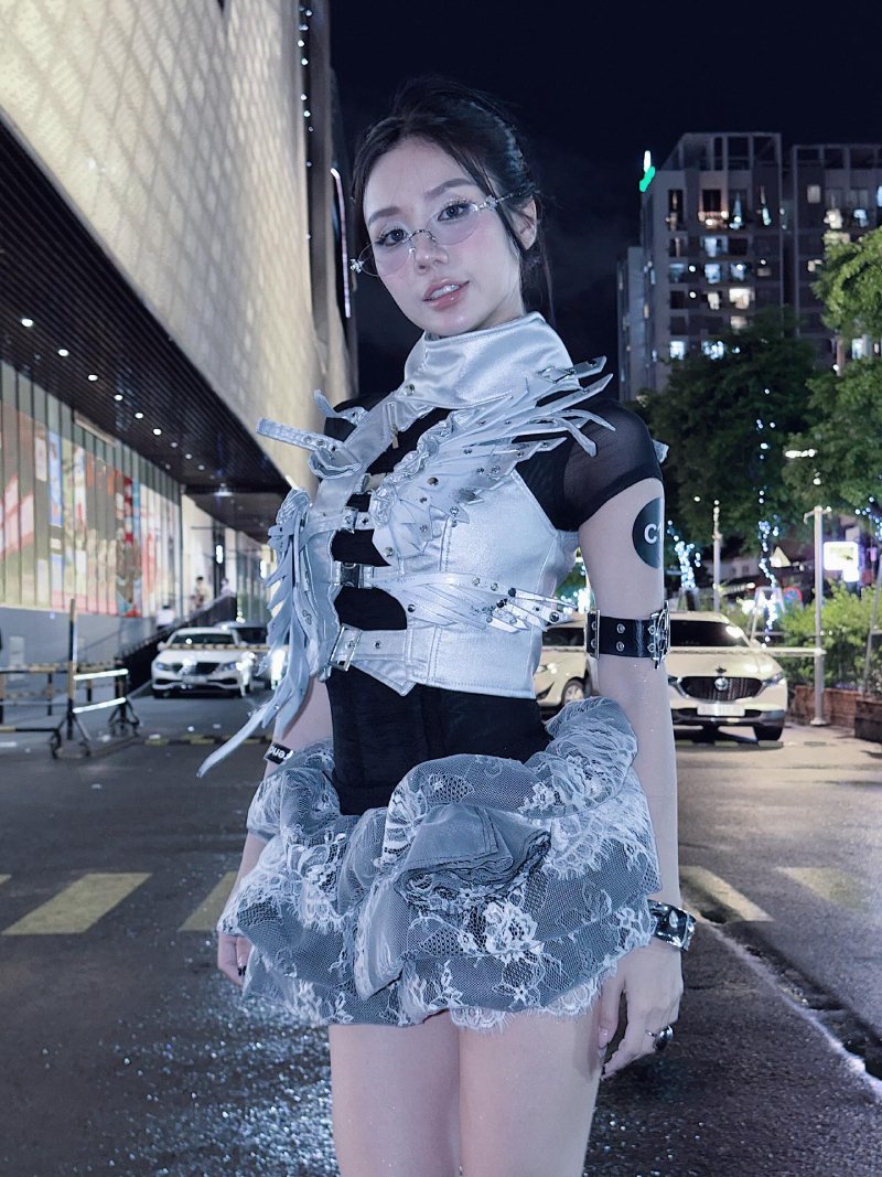 Cindy Lư là ai 2