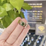 Nữ sinh năm 1985 hợp màu gì? Khám phá Bí mật Phong Thủy may mắn!