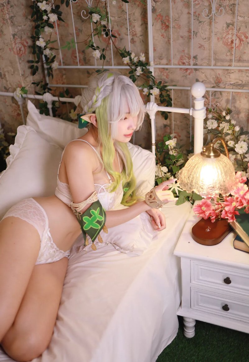 Ảnh Cosplay Nahida thần thái đẹp
