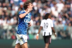 Real Madrid kích hoạt điều khoản mua lại tiền vệ tài năng Nico Paz