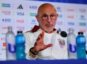 Bí quyết thành công của HLV Luis de la Fuente cùng La Roja